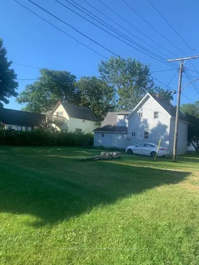 Duplex in Chatham-Kent