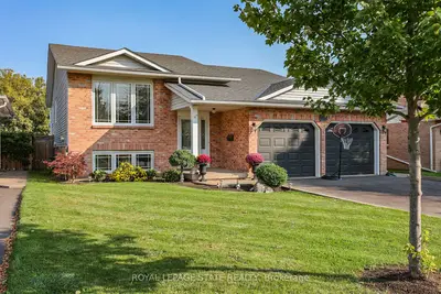 Detached in Lincoln