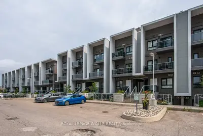 Condo Townhouse in Kitchener