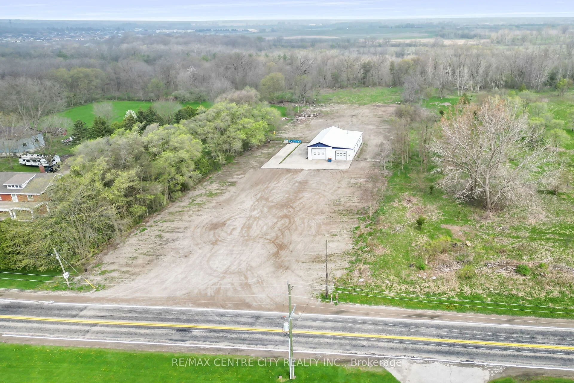 1998 Kilally Road, London East, On N5v 5a3