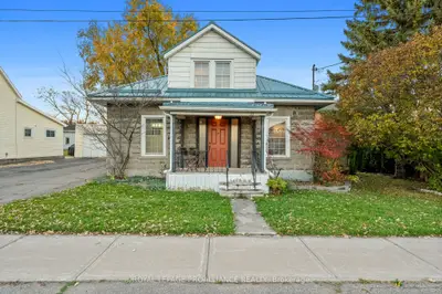 Detached in Quinte West