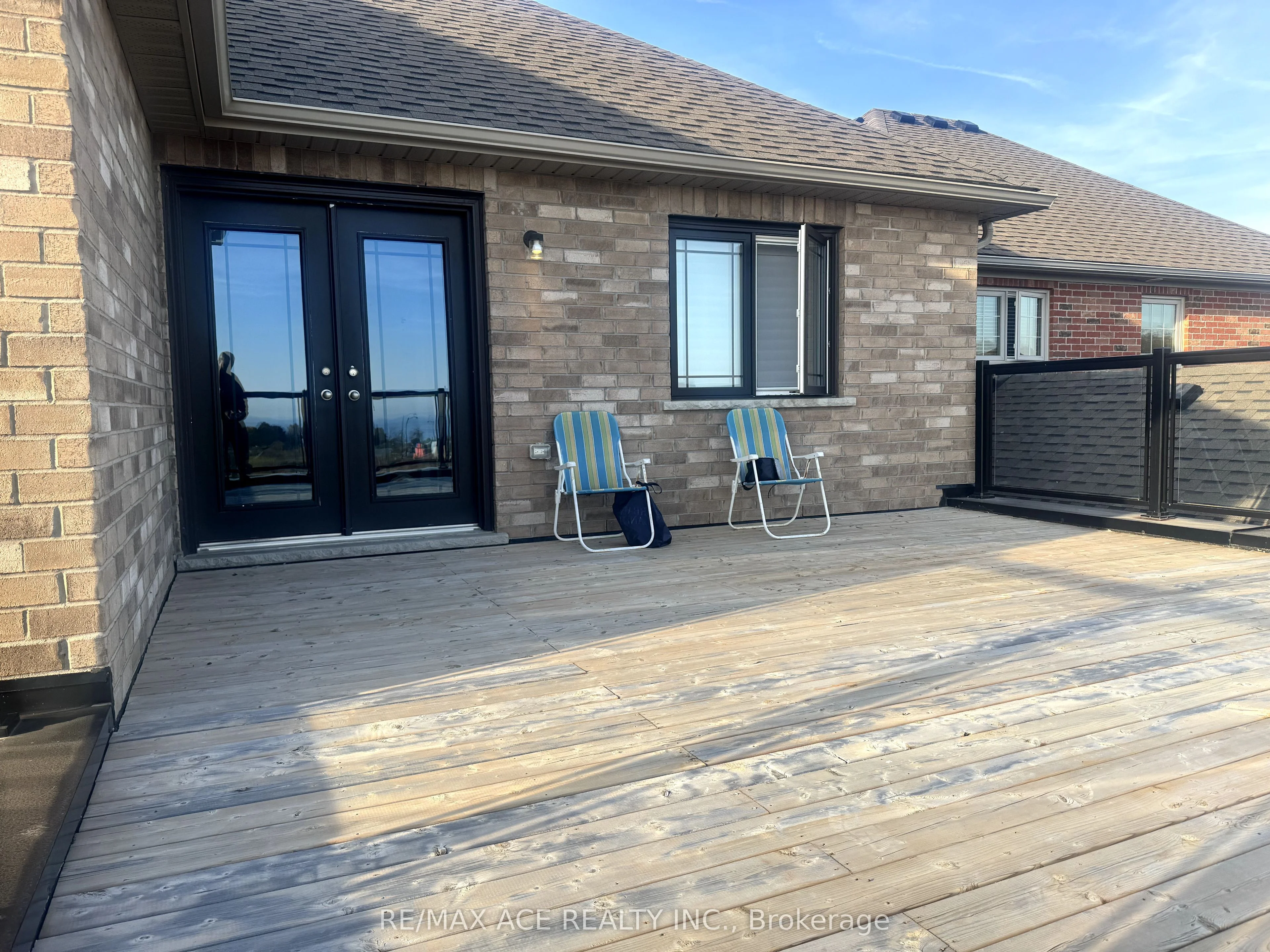 229 Strachan Street S Upper, Port Hope, On L1a 0e6