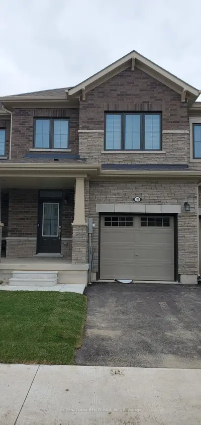 Att/Row/Townhouse in Thorold