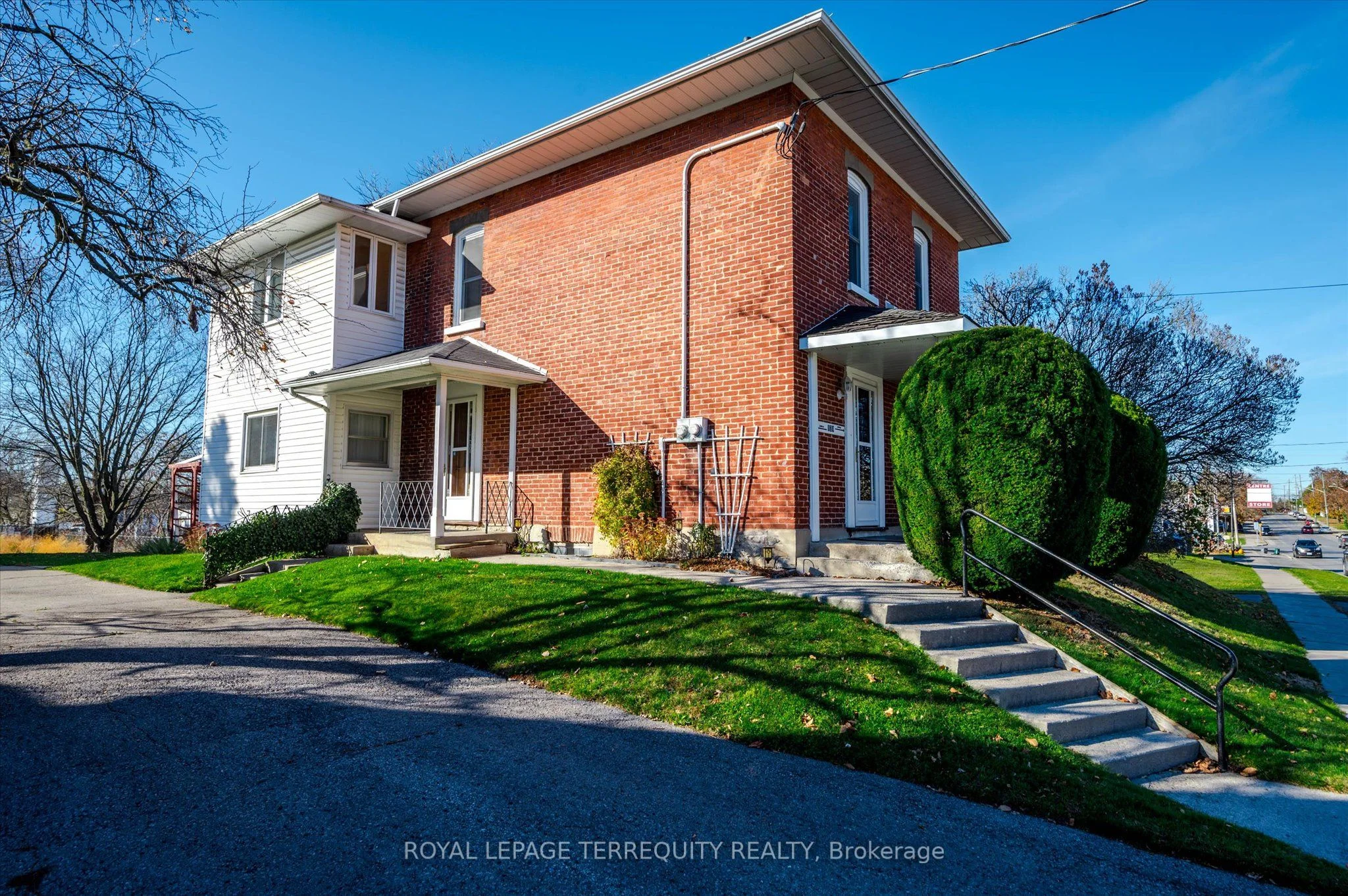 Duplex in Trent Hills