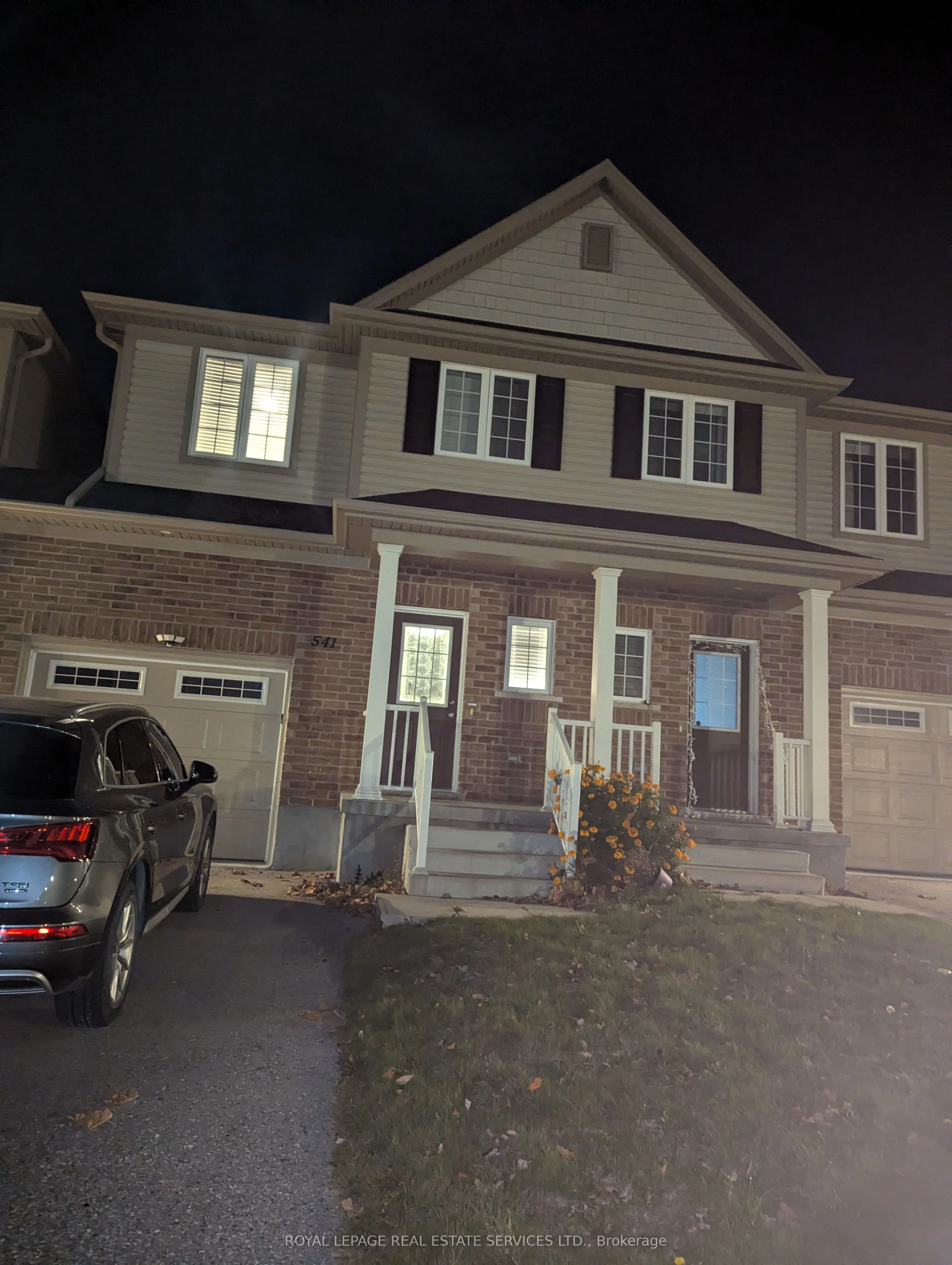 Att/Row/Townhouse in Kitchener