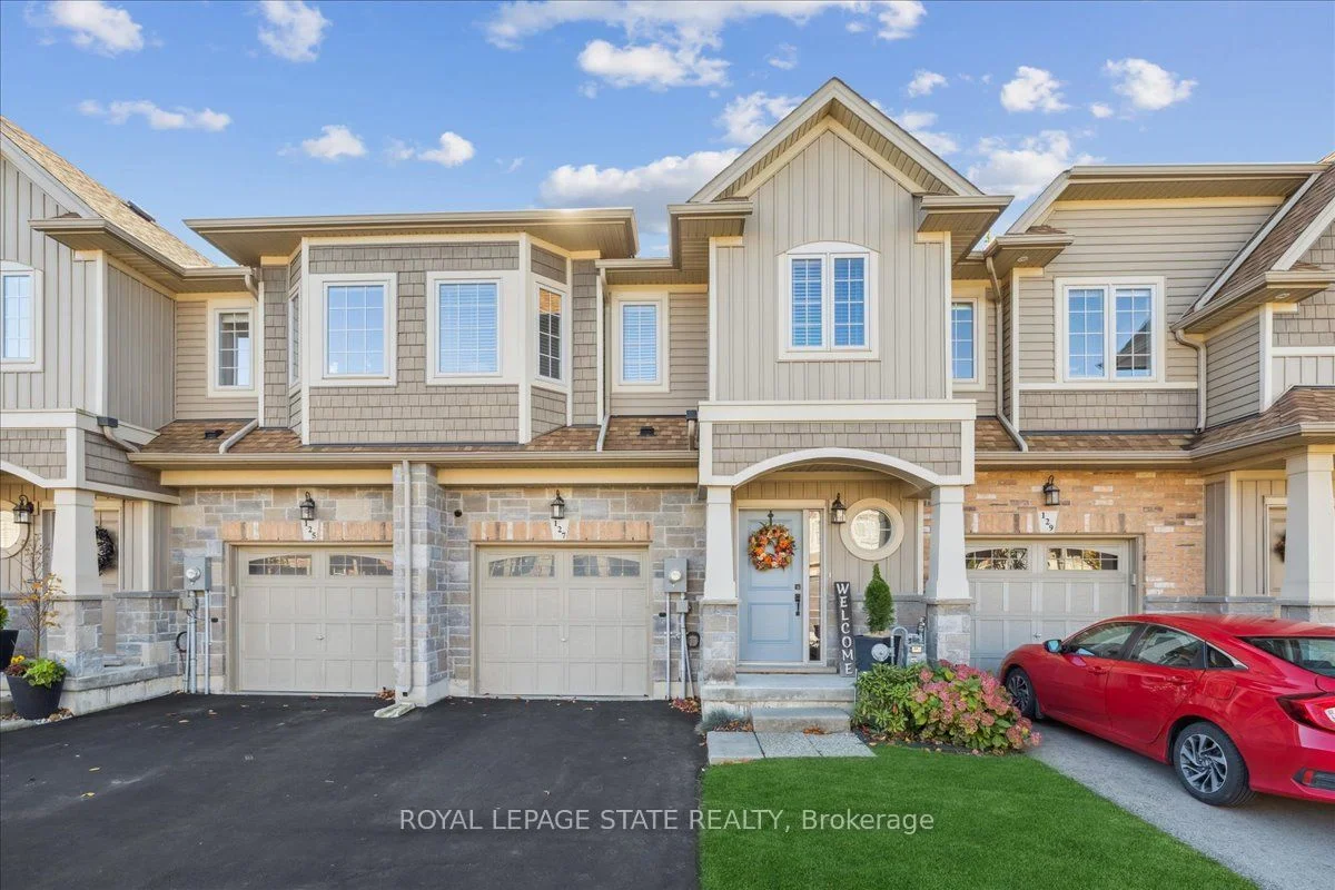 Att/Row/Townhouse in Hamilton