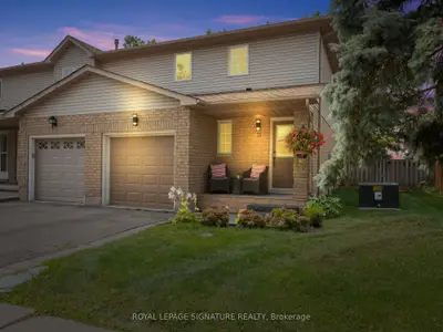 Att/Row/Townhouse in Hamilton