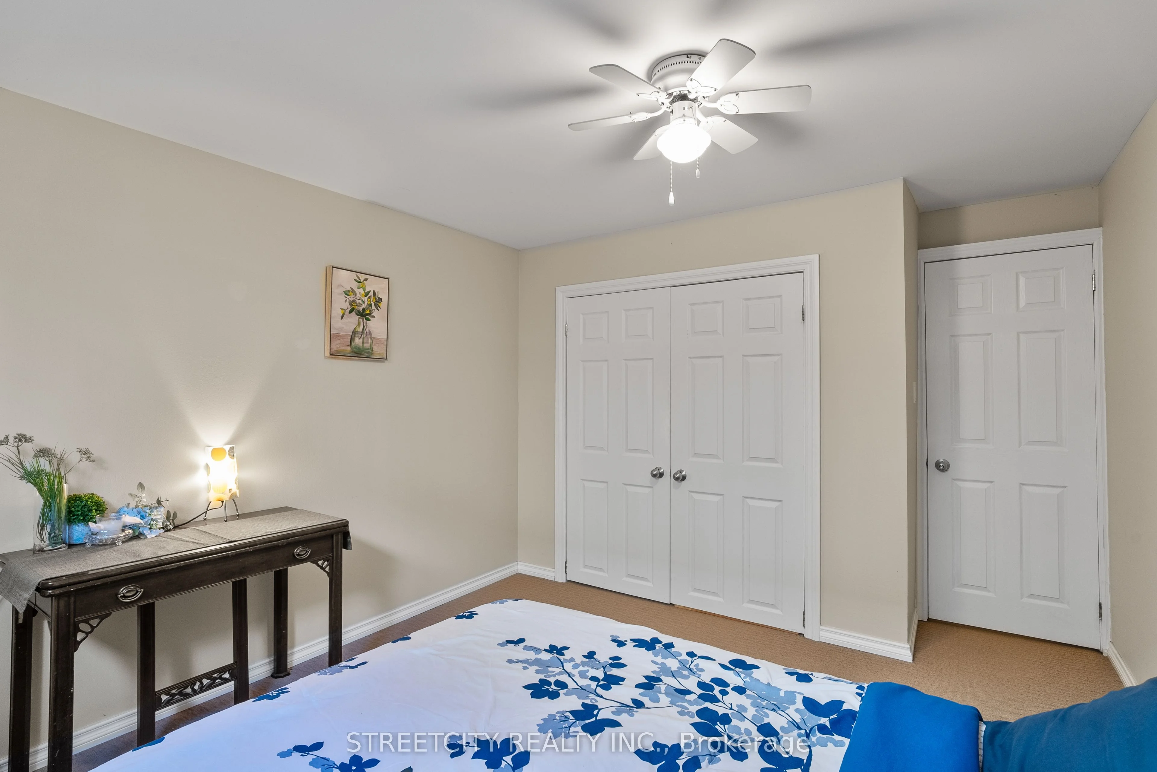 95 Capulet Lane 15, London North, On N6h 5v6