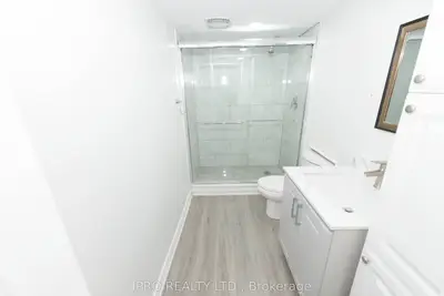 Att/Row/Townhouse in Owen Sound