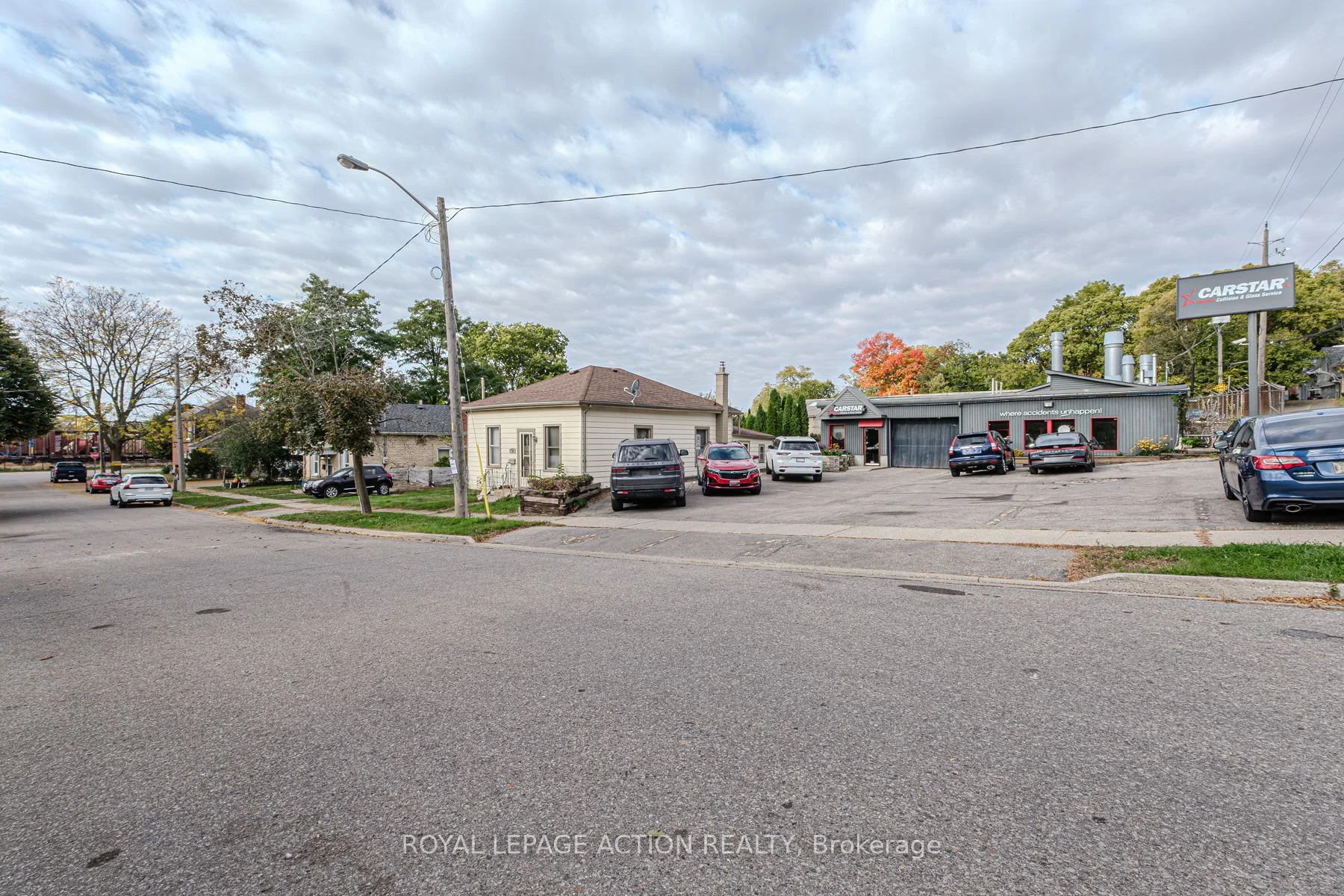 12 Ann Street, Brantford, ON N3S 3X8