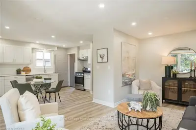Detached in Cambridge