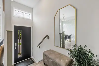 Condo Townhouse in Hamilton