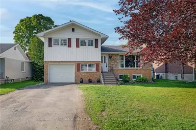 Detached in Renfrew