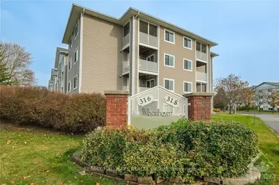 Condo Apartment in Hunt Club - South Keys and Area