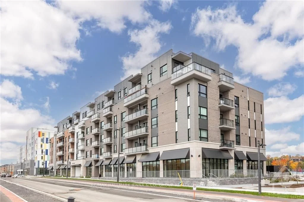 1350 HEMLOCK Road 301, Manor Park - Cardinal Glen and Area, ON K1K 5C2