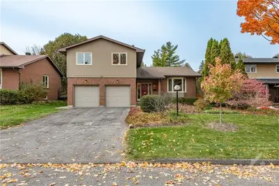 Detached in Kanata