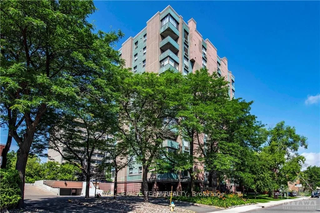40 ARTHUR Street 404, West Centre Town, ON K1R 7T5