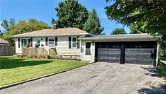 18 DEAN Street, Montague, ON K7A 4Y2