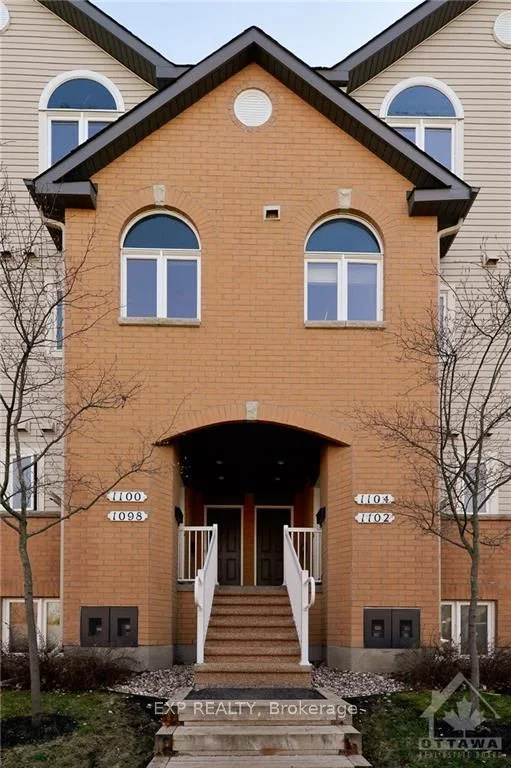1100 GEORGETON, Manor Park - Cardinal Glen and Area, ON K1K 2W7