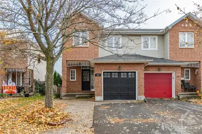 Att/Row/Townhouse in Orleans - Cumberland and Area