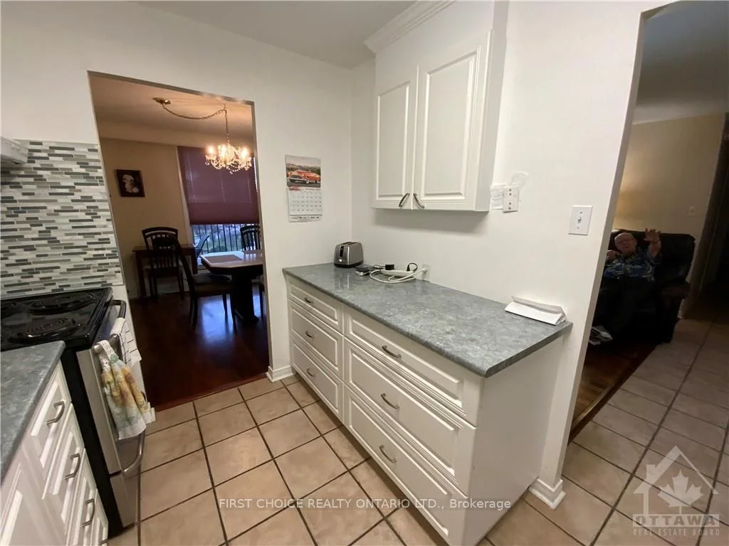 665 BATHGATE Drive 2008, Overbrook - Castleheights and Area, ON K1K 3Y4