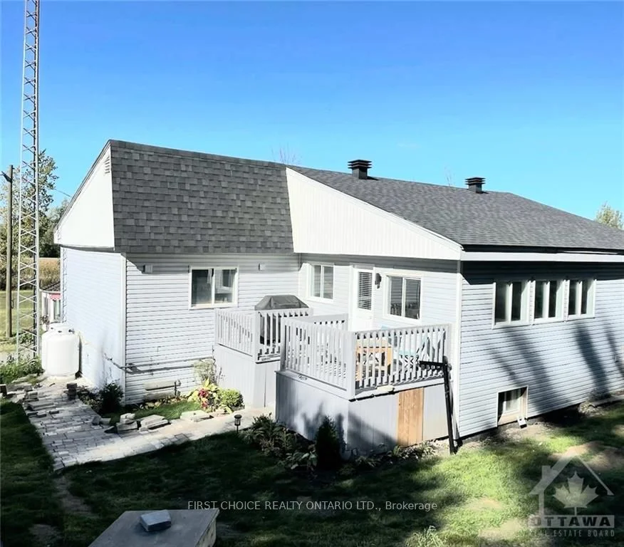 3774 OLD MONTREAL Road, Orleans - Cumberland and Area, ON K4C 1J1