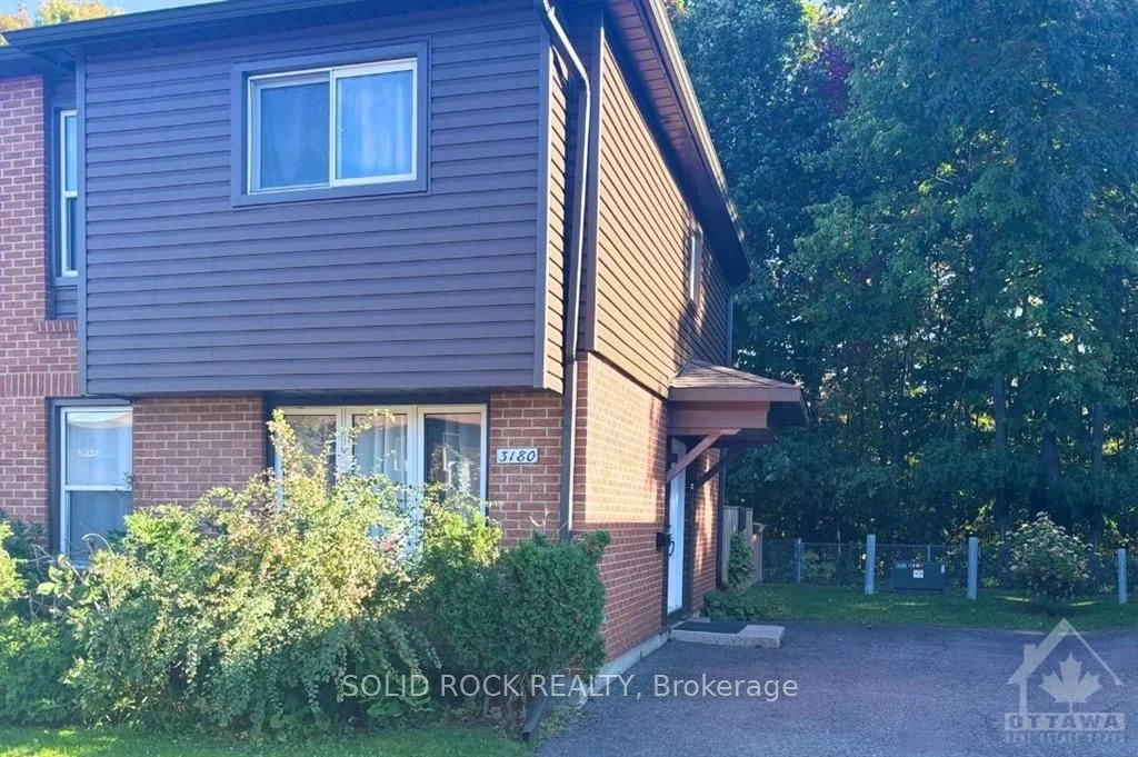 3180 STOCKTON Drive, Blossom Park - Airport and Area, ON K1T 1S1