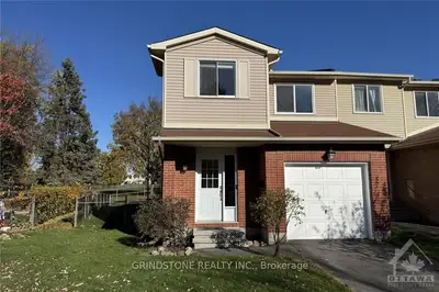 Condo Townhouse in Orleans - Convent Glen and Area