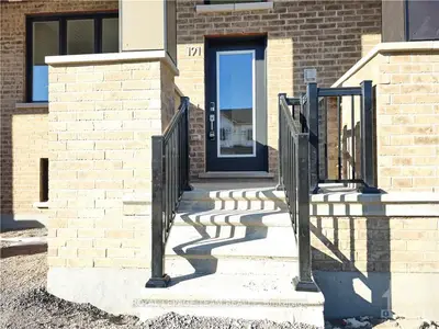 Att/Row/Townhouse in Barrhaven