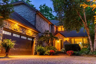 Detached in Hamilton