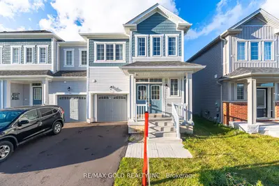 Att/Row/Townhouse in Shelburne
