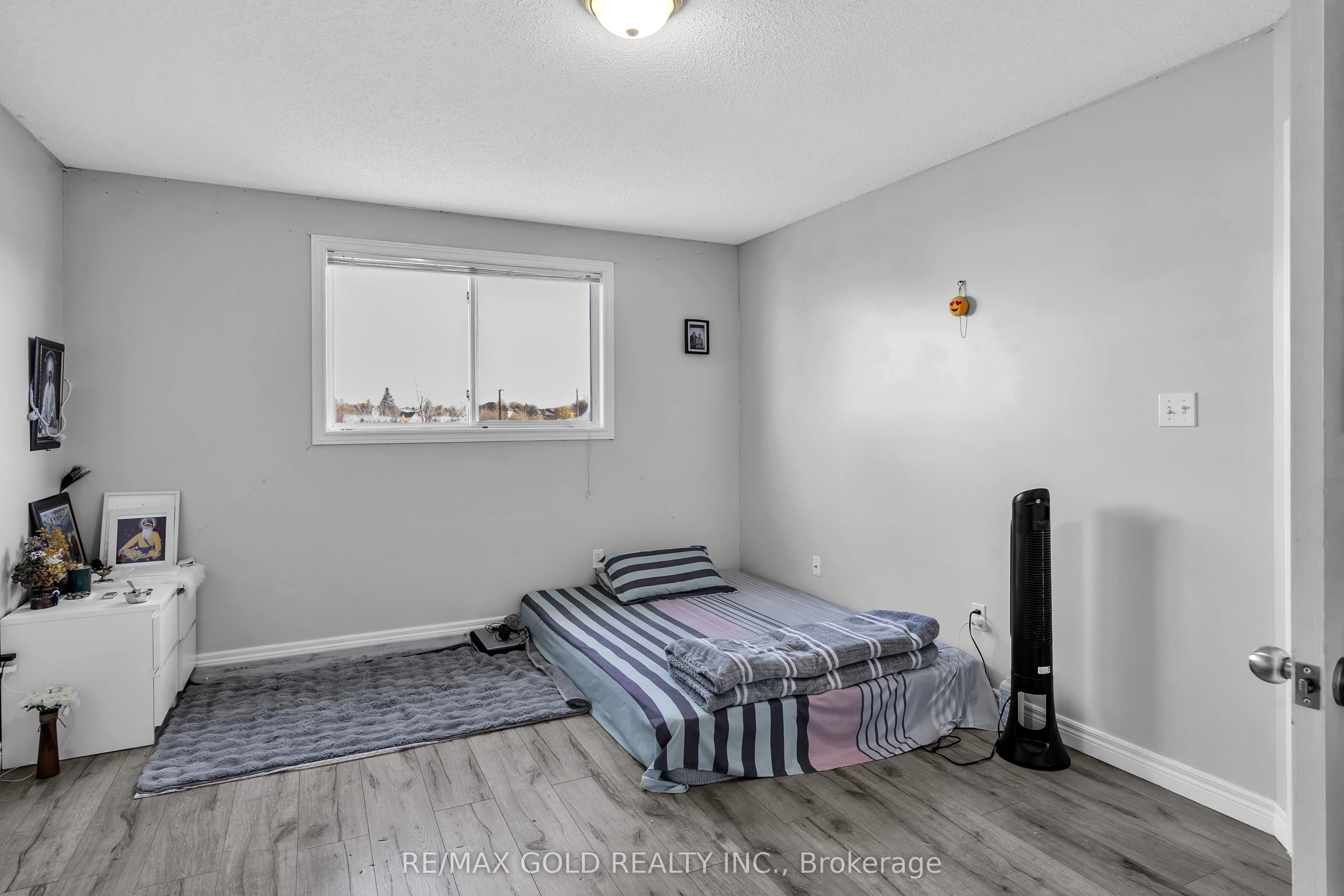 2521 MEADOWGATE Boulevard, London South, ON N6M 1L8