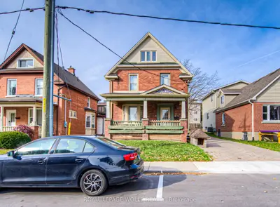 Duplex in Waterloo