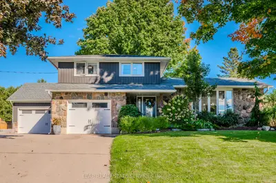 Detached in Wilmot