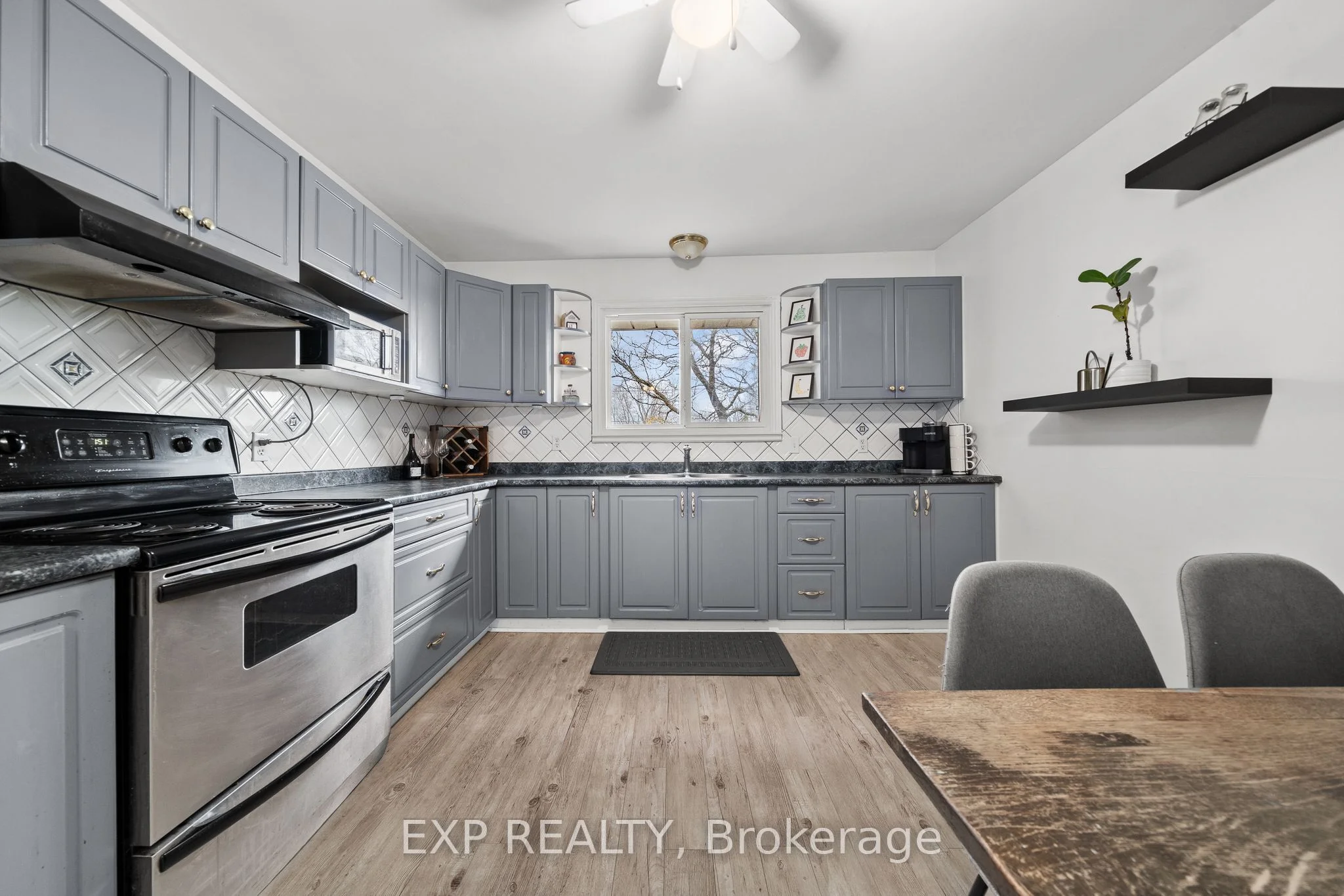 Condo Townhouse in Prince Edward County