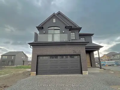 Detached in Niagara Falls