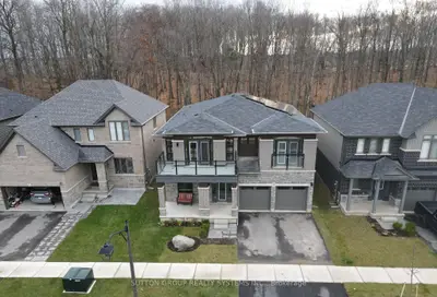 Detached in Brantford