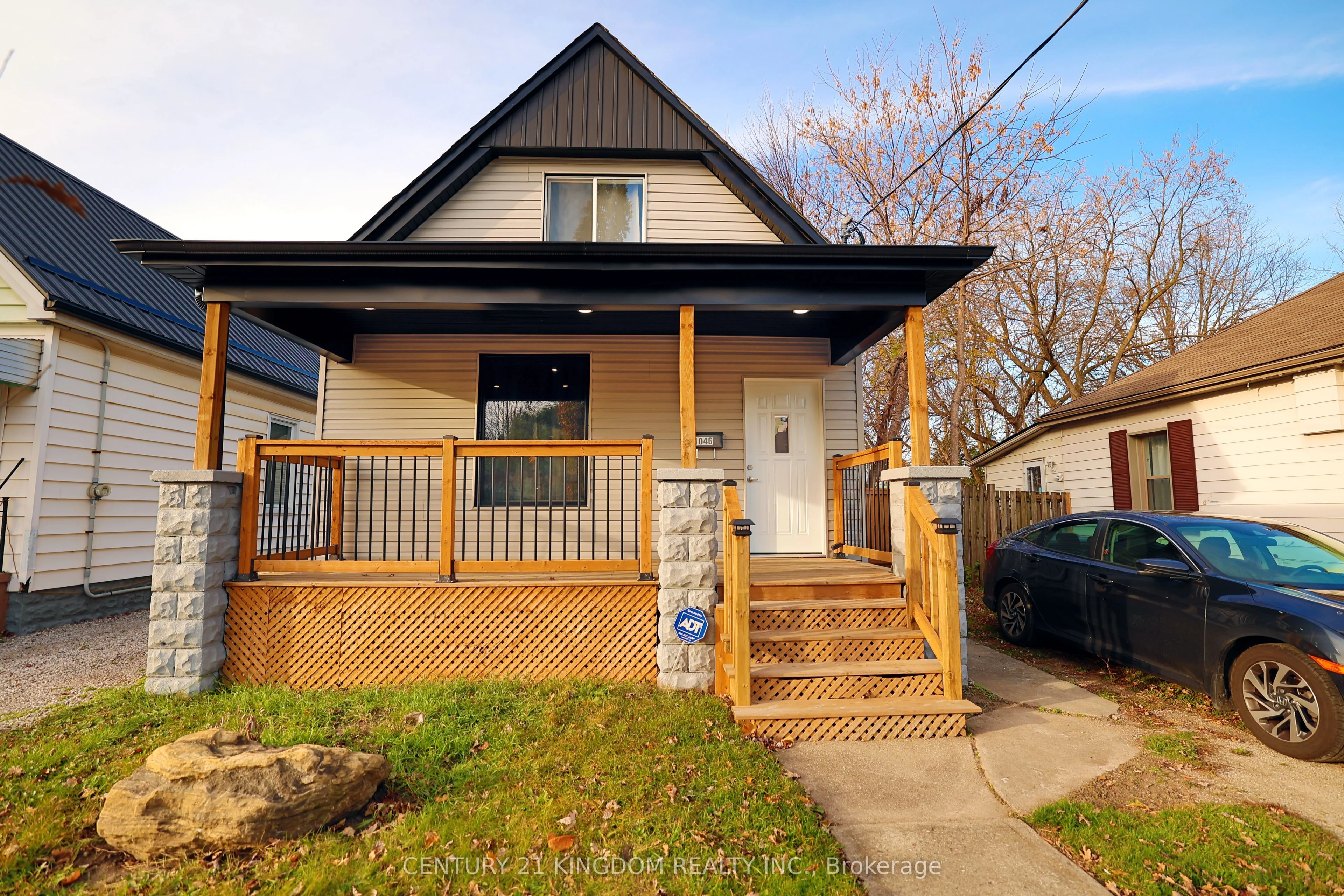1046 King Street, London East, On N5w 2x8