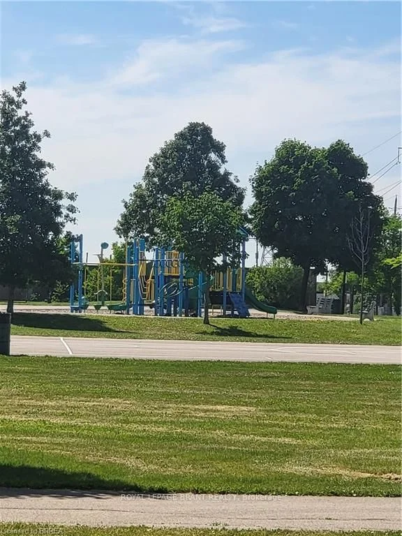 575 Woodward Avenue 54, Hamilton, ON L8H 6P2