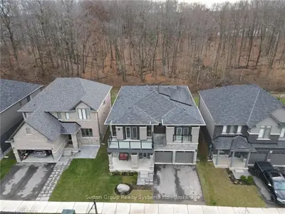 Detached in Brantford