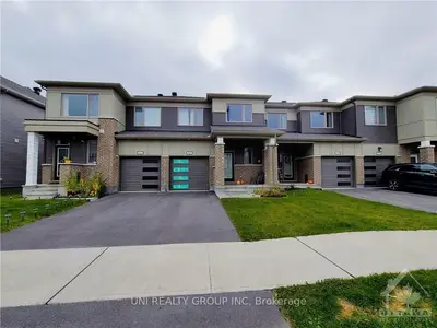 Att/Row/Townhouse in Barrhaven