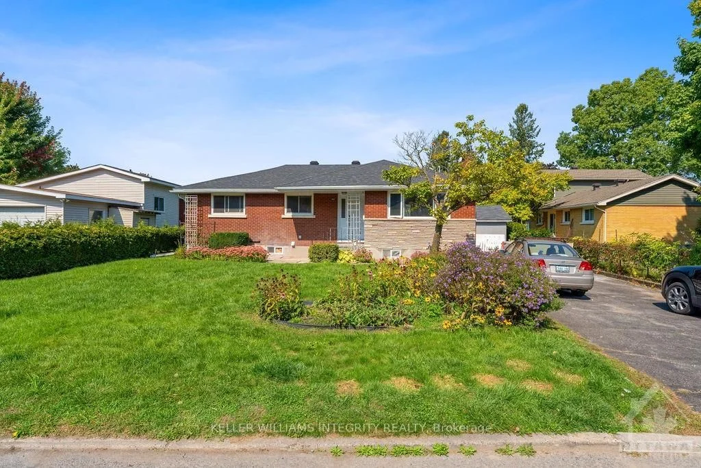 Detached in South of Baseline to Knoxdale