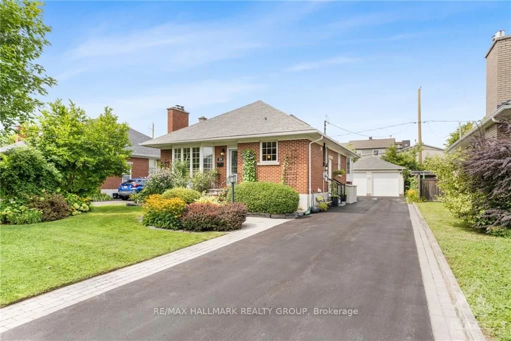 Detached in Overbrook - Castleheights and Area