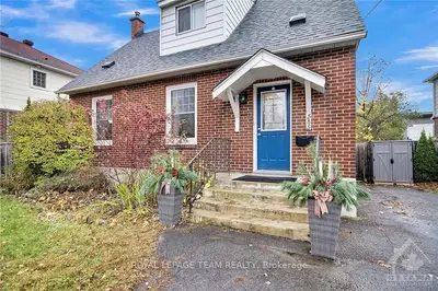 Detached in Carlingwood - Westboro and Area