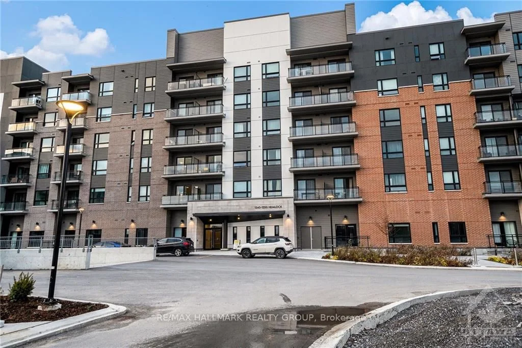 1350 HEMLOCK Road 607, Manor Park - Cardinal Glen and Area, ON K1K 5C2