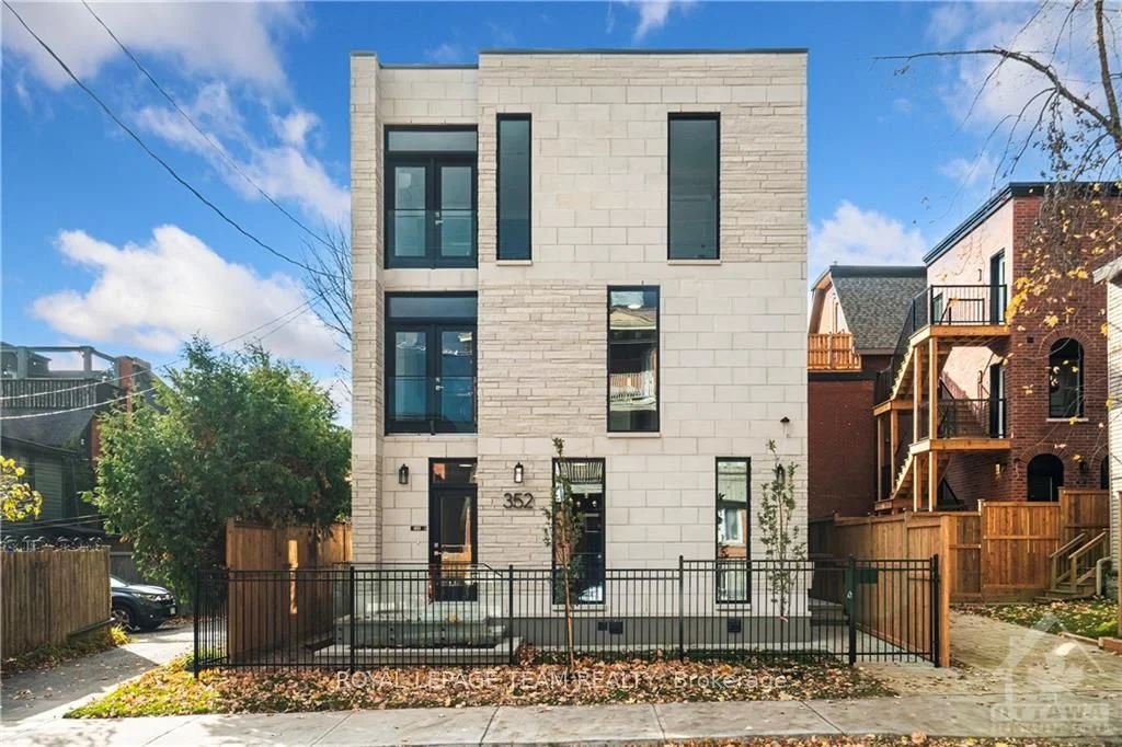 352 LYON Street N 3, Ottawa Centre, ON K1R 5K7