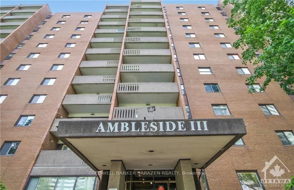 1100 AMBLESIDE Drive 216, Woodroffe, ON K2B 8G6