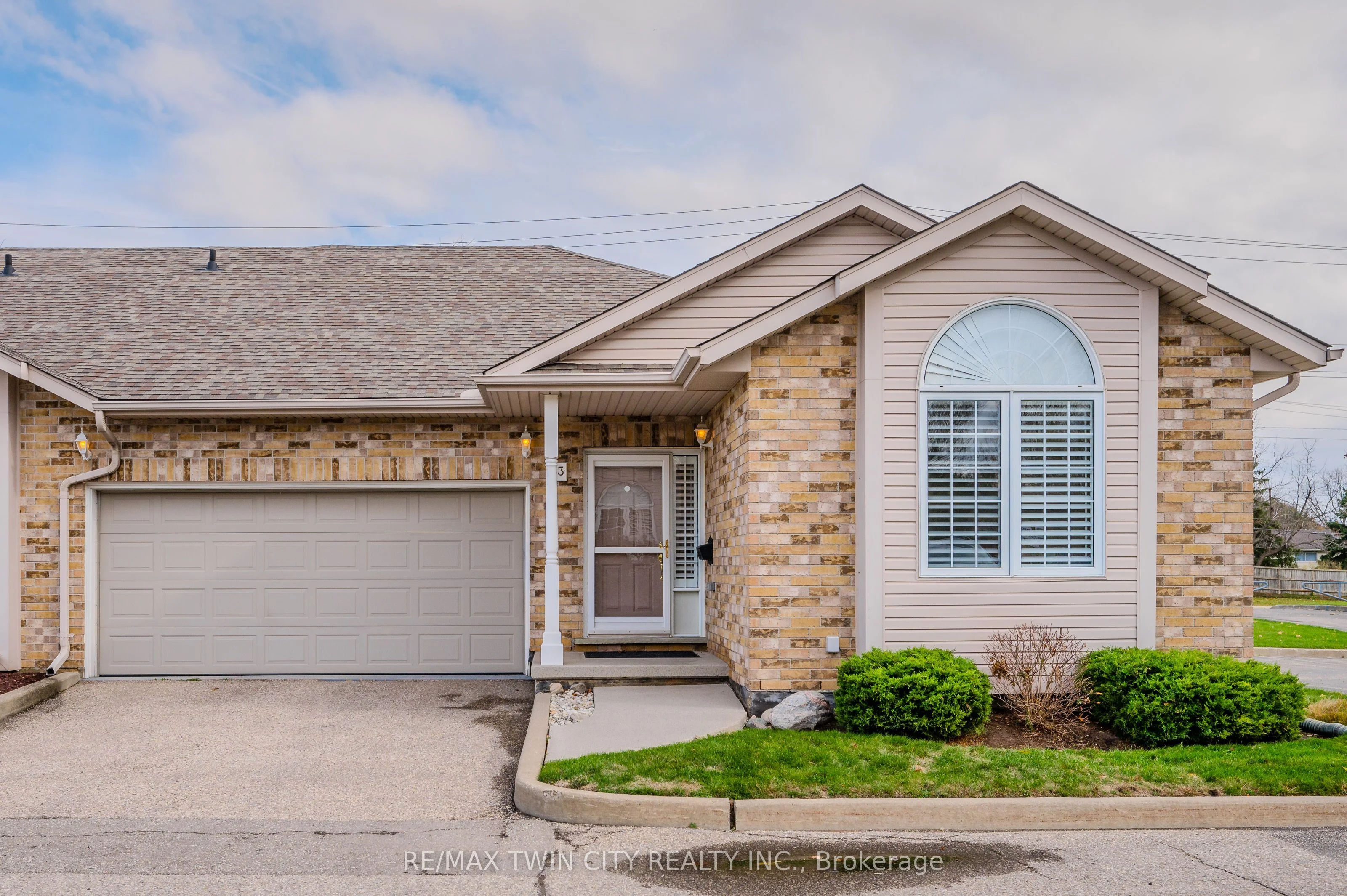 Condo Townhouse in Waterloo