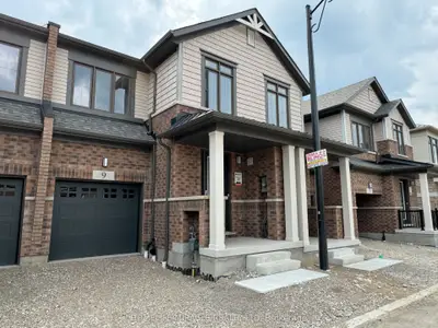 Condo Townhouse in Cambridge