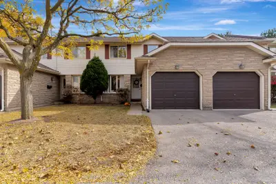Condo Townhouse in Waterloo